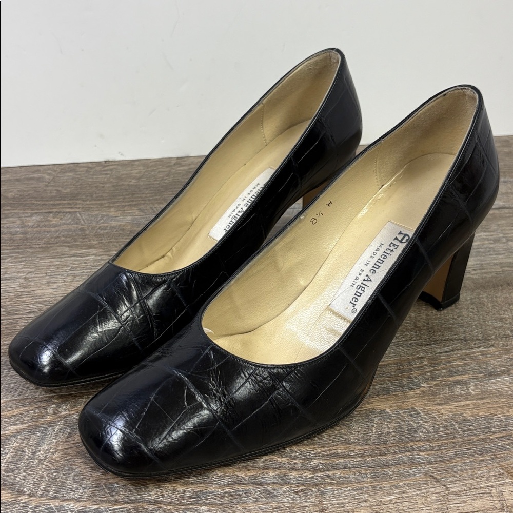 👠 Etienne Aigner Black Leather Block Heel Pumps – Size 8.5 W